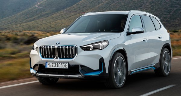 01_The-First-Ever-BMW-iX1.jpg