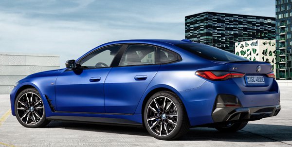 02_The-First-Ever-BMW-i4-M50.jpg