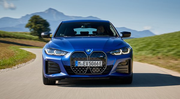 06_The-First-Ever-BMW-i4-M50.jpg