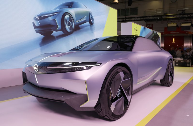 ▲德国欧宝(Opel)在车展上展出的“闪光”概念车。(欧新社)