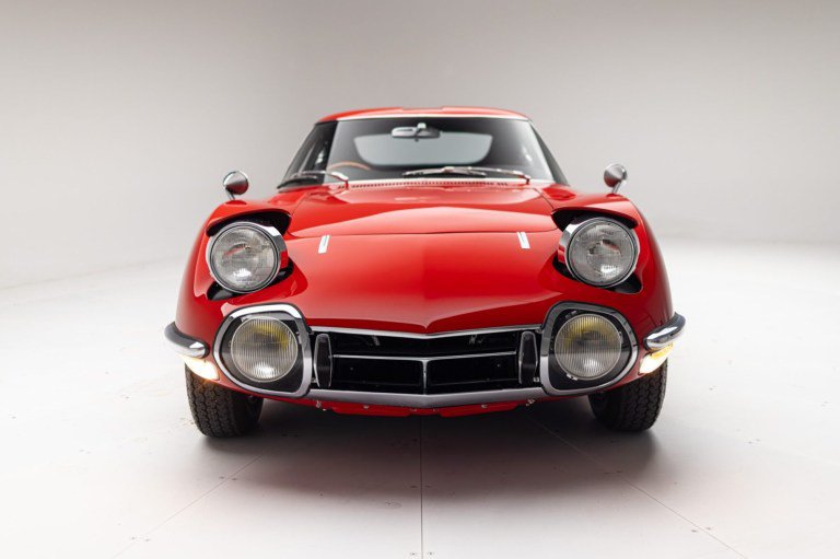 ▲Toyota 2000GT长期被视为日本收藏巅峰，稀有手工打造，设计与工艺独树一格。