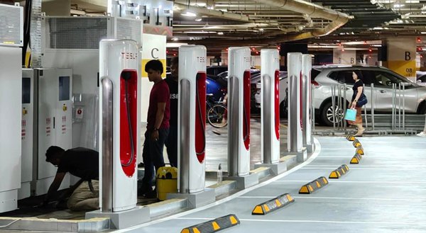 20230719_tesla_charge-EV_02.jpg