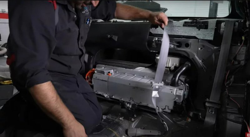 ▲图：YouTube：《The Car Care Nut》