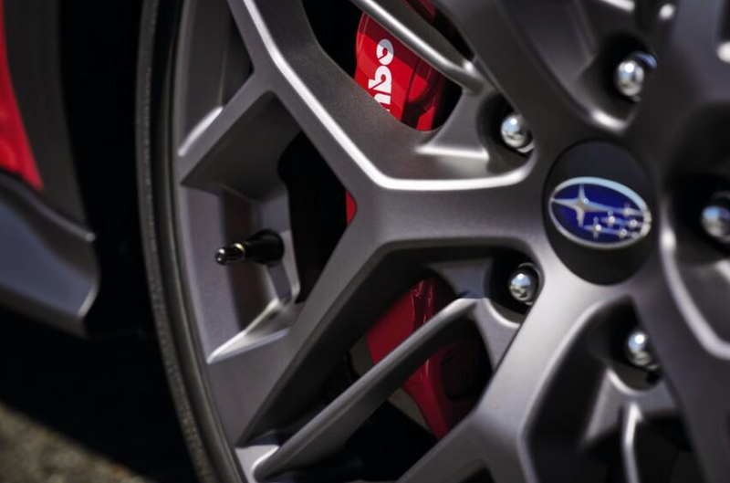 ▲新增19寸枪灰色铝圈配搭红色Brembo煞车卡钳,来提升识别度。