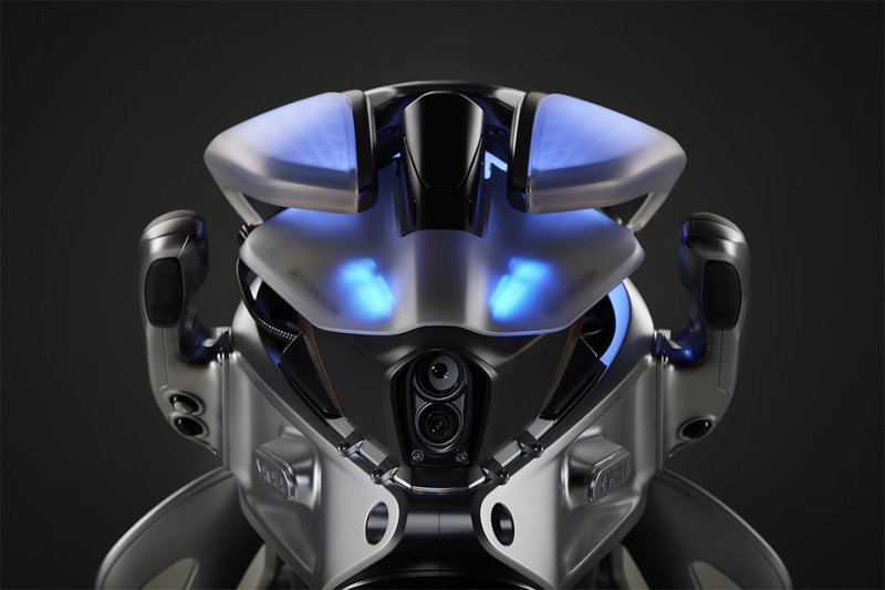 ▲Yamaha Motoroid 2手把不是用来掌控方向,纯粹让骑士的手有地方摆放。