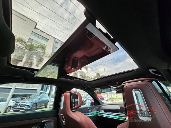 20231027_BMW-i7-M70-xDrive_20231022_111548.jpg