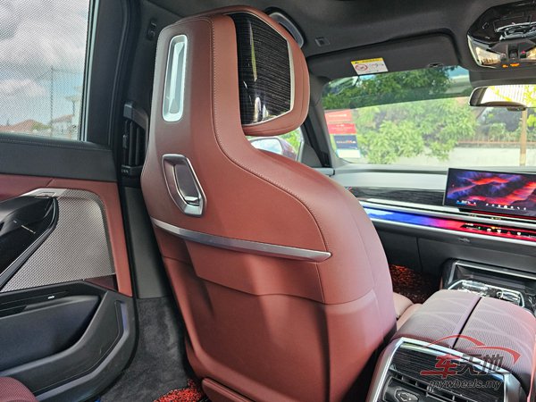 20231027_BMW-i7-M70-xDrive_20231022_114242.jpg