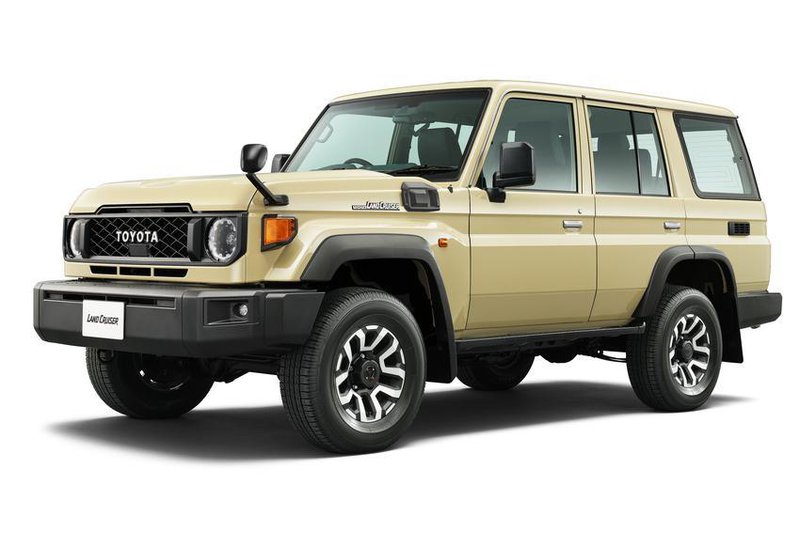 ▲小改款 Land Cruiser 70 外形回归早期设定,也加入现代化设计元素。