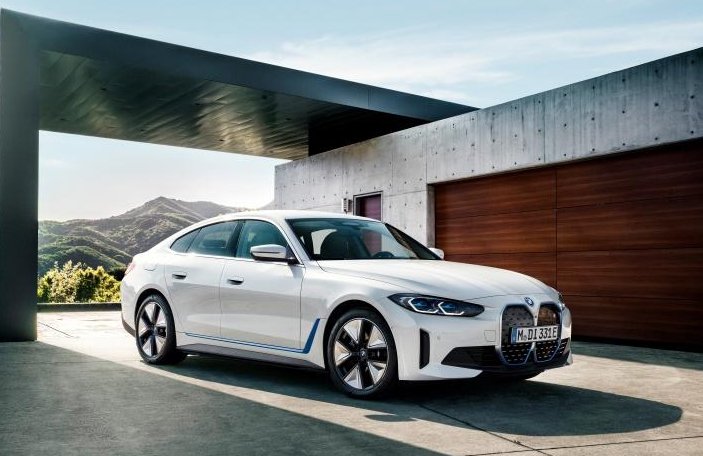 ▲BMW i4