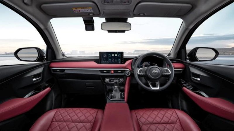 ▲新一代Toyota Yaris参考Vios内装,采简约铺陈,配备悬浮式触控屏幕与全新方向盘,提升科技与实用性。
