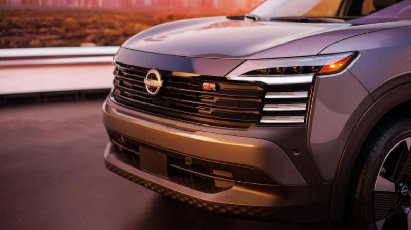 20240326_Nissan Elgrand_02.jpg