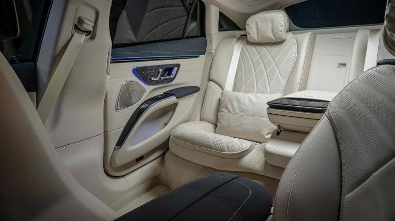 20240411_Mercedes-Benz EQS_03.jpg