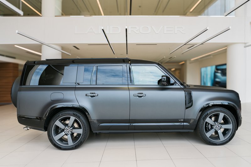 20240415_Defender V8_01.jpg