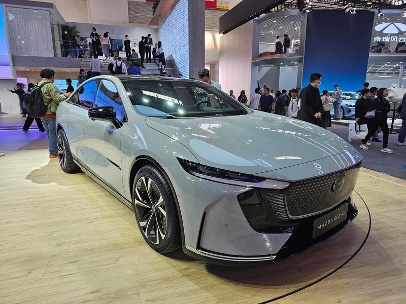 ▲Mazda EZ-6在5月的北京车展首次亮相,被认为是Mazda 6的接班人。