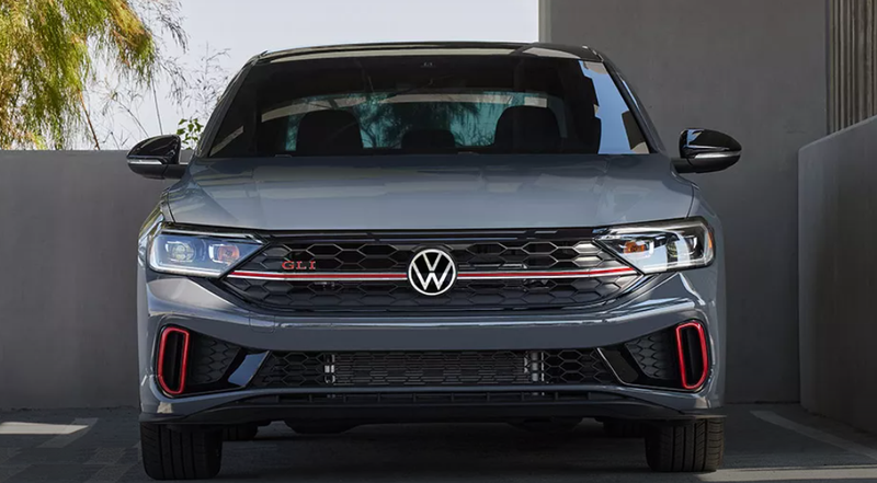 ▲ Jetta GLI被视为四门轿车版本的Golf GTI。