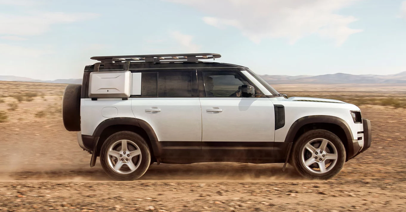 ▲Defender 的出现占据了 Discovery 的地位，并蚕食许多销量。