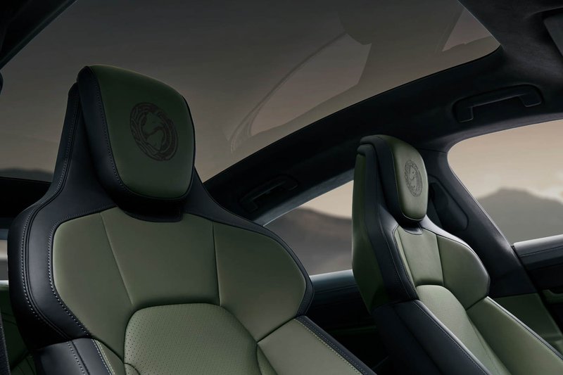 20241014 porsche-taycan-turbo-s-celestial-jade-7.jpg