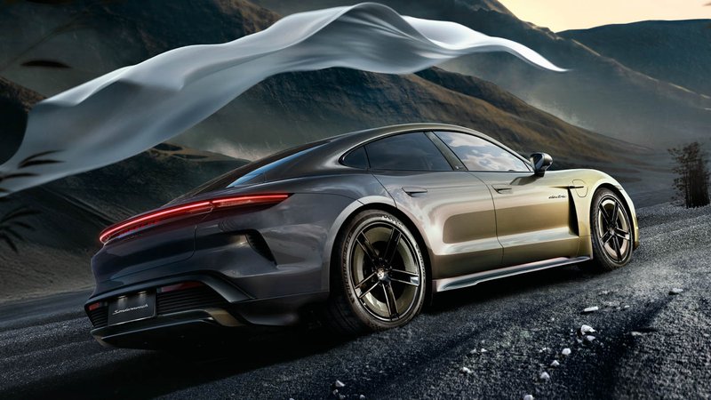 20241014 porsche-taycan-turbo-s-celestial-jade-3.jpg
