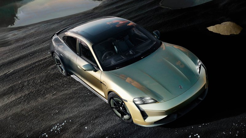 20241014 porsche-taycan-turbo-s-celestial-jade-2.jpg