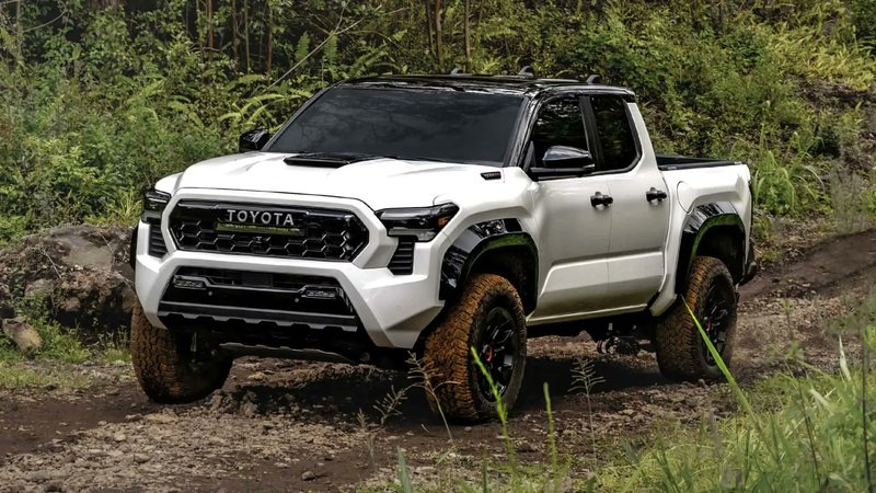 ▲新一代Hilux很可能会借鉴Tacoma的新世代设计元素。