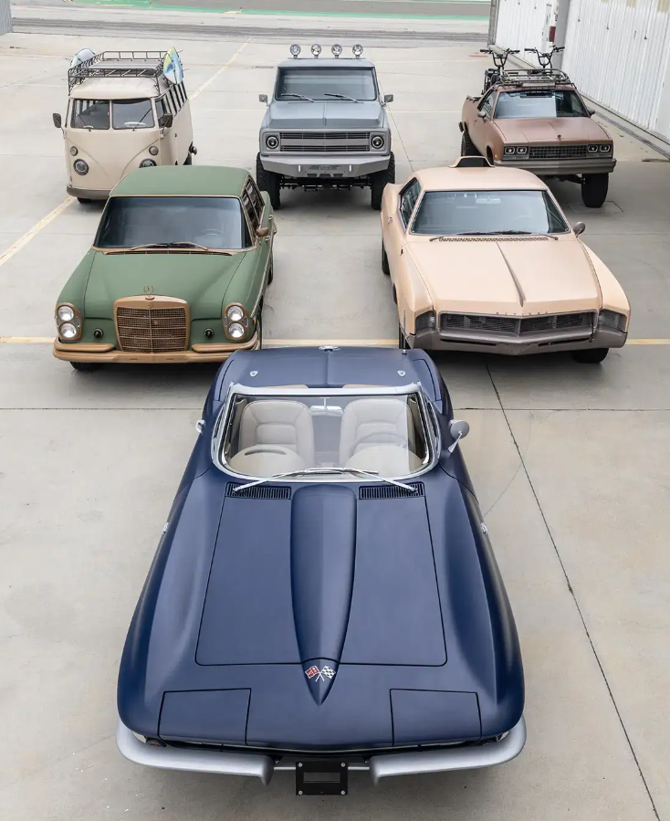 ▲Robert Downey Jr.收藏的6款经典车,包括1965年Chevrolet Corvette和1985年Chevrolet El Camino,每辆都拥有超过40年的车龄。”