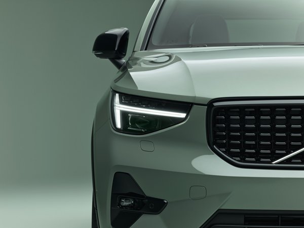 20241205_Volvo XC40 B5 Plus_01.jpg