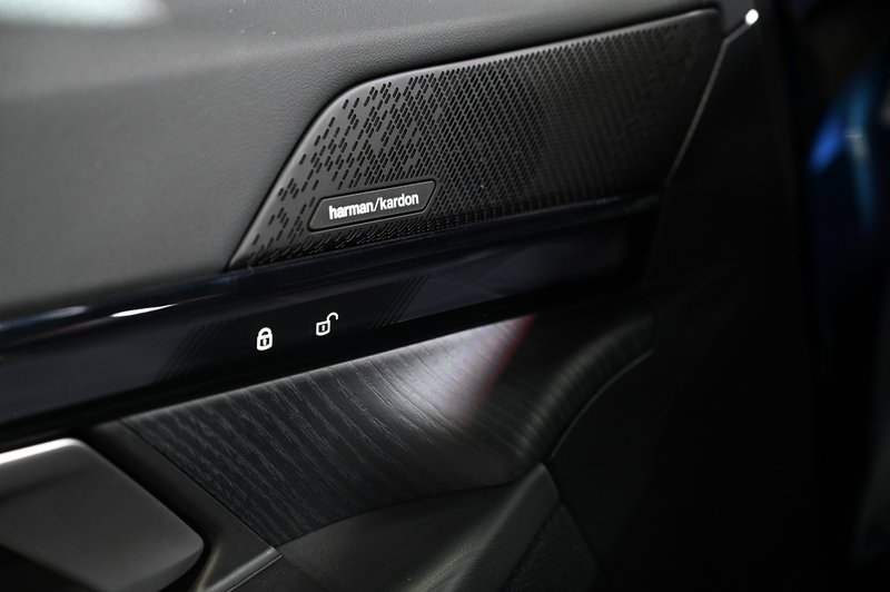 2024 BMW 5 Series 520i_FE240522tzjz47.JPG