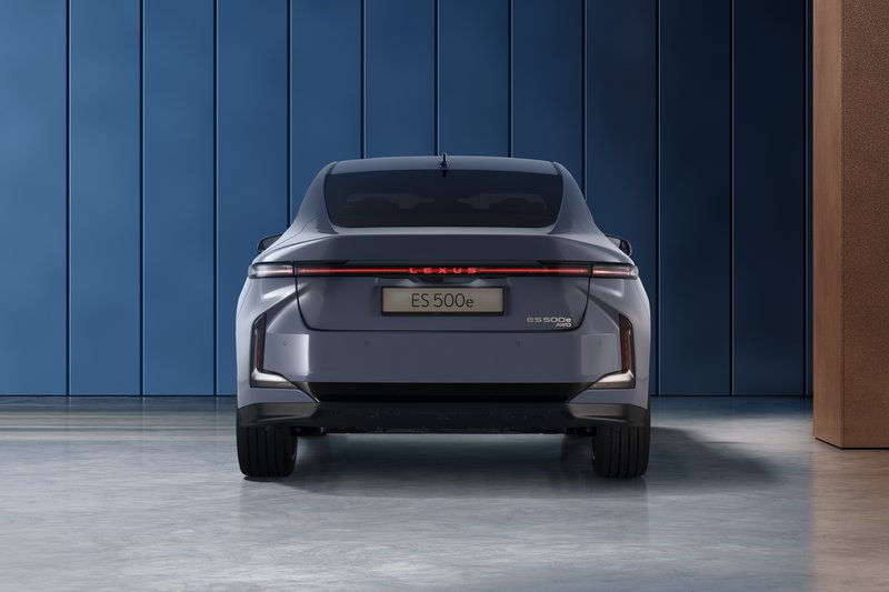 2025-es500e-eupremiere-static-004.jpg