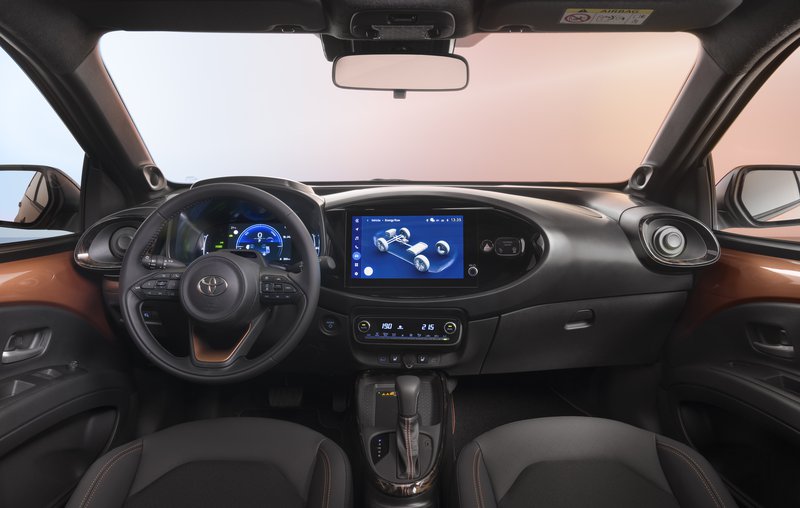 2025006_Aygo X_08.jpg