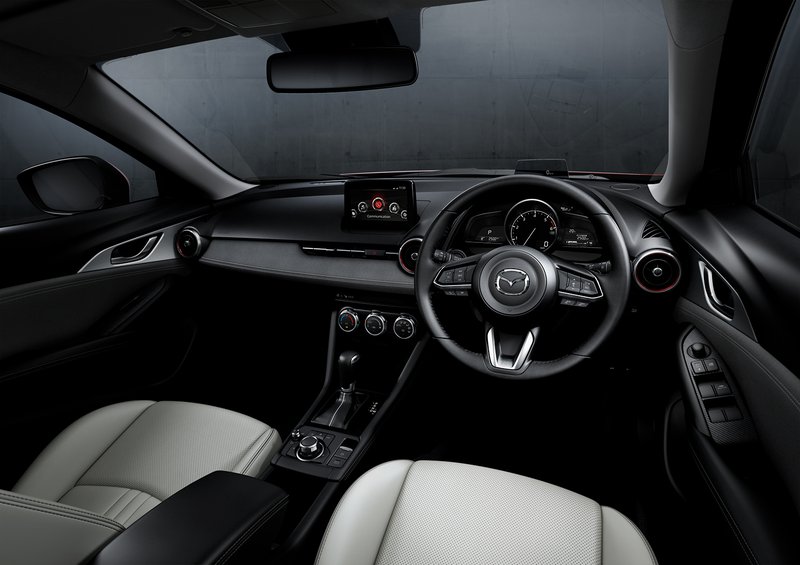 ▲内装方面，CX-3大改款将引入更先进的技术配置与高品质用料。图为现行版