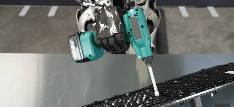 20250409 Mercedes-Benz AI 06.png
