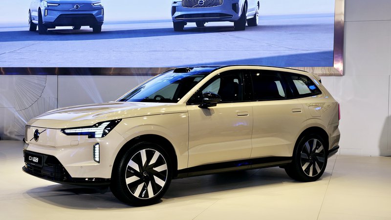 20250410_2025 Volvo EX90.jpg