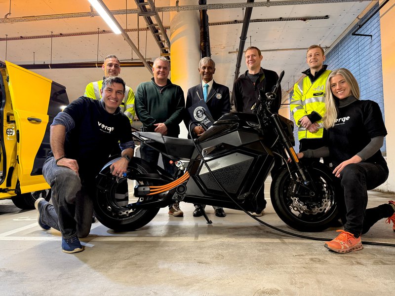 ▲Verge Motorcycles以TS Pro实现单次续航310.6公里,打破电动摩哆健力士世界纪录。