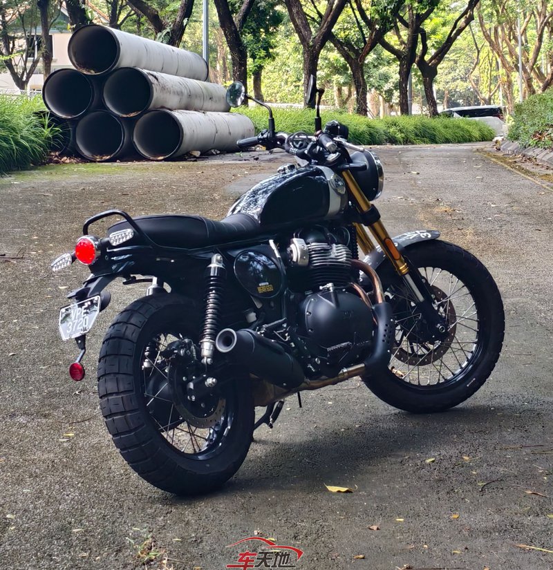 20250626_Royal Enfield BEAR 650_FE250625lckZ06.jpg