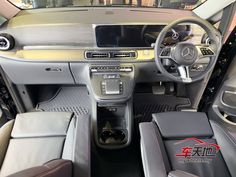 20250702 Mercedes-Benz EQV 300 _15.jpeg