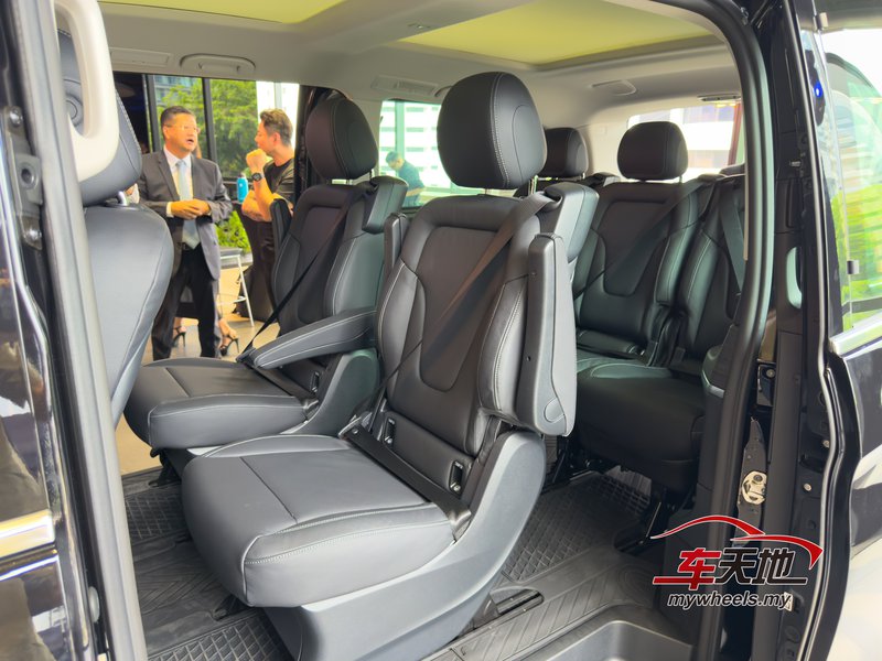 20250702 Mercedes-Benz EQV 300 _18.jpg
