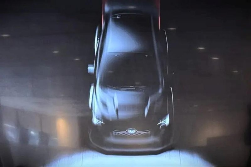 ▲疑似新一代 WRX 原型,配备战斗气息浓厚的空力套件。