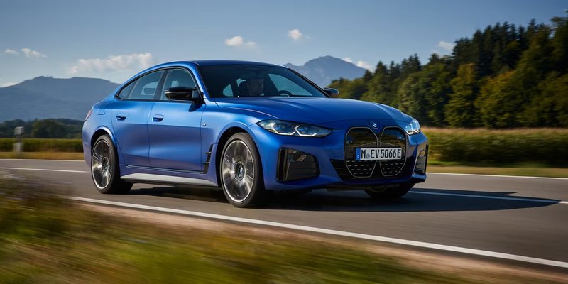▲2022 BMW i4