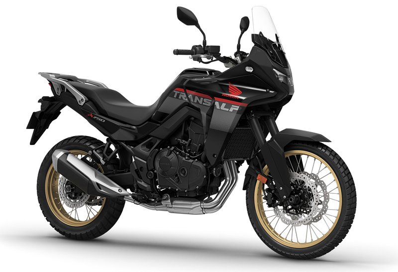 ▲Honda Transalp 750 新增三种颜色——珍珠白(Ross White)、深泥灰(Pearl Deep Mud Gray)和石墨黑(Graphite Black)供选择。