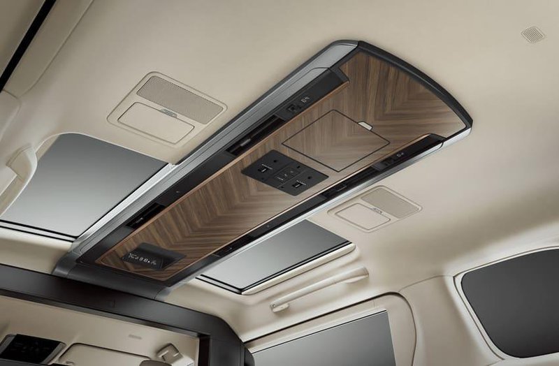 20250725_Lexus LM_08.jpg