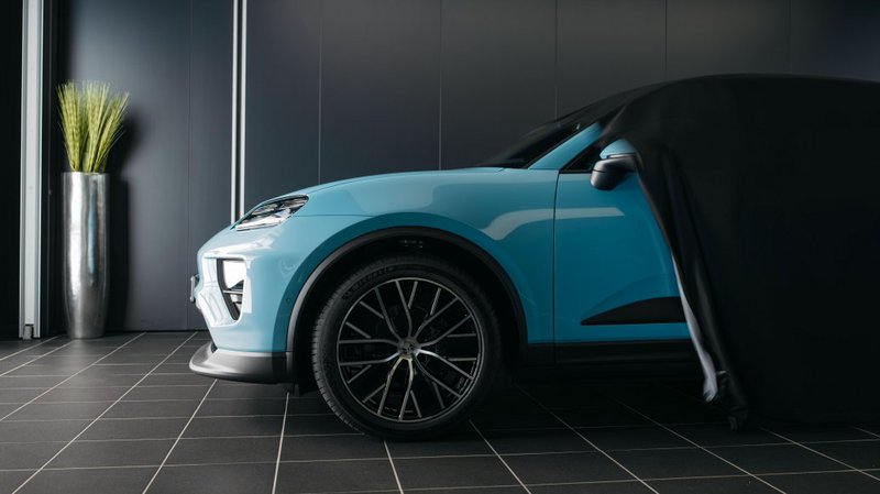 20250730 Porsche Macan_08.jpeg