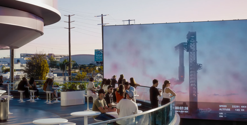 20250806_Tesla Diner_ (4).png