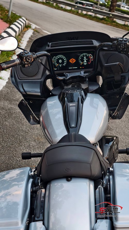 2025084_Harley-Davidson Road Glide_FE250821lckZ03.jpg