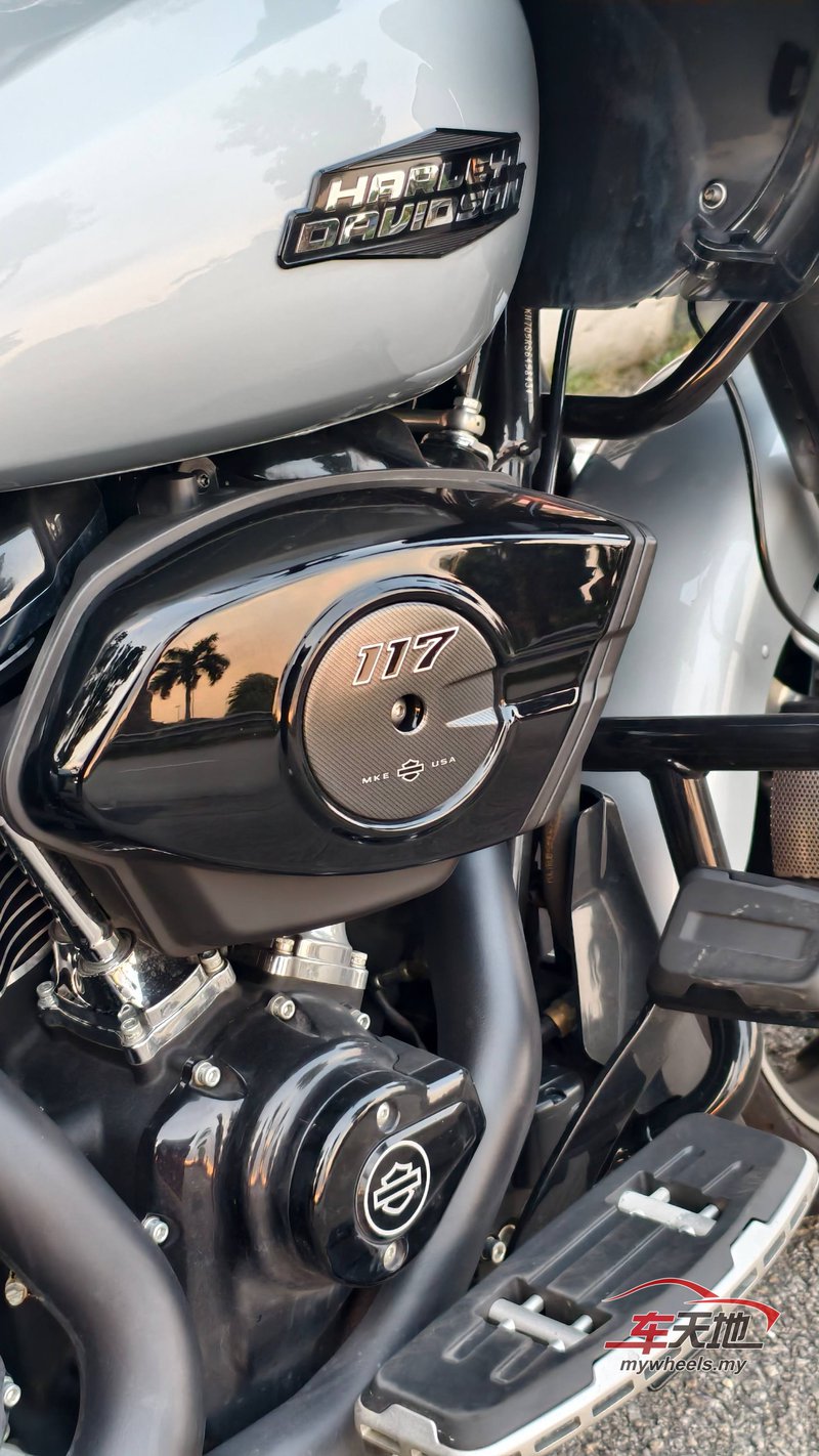 ▲Milwaukee-Eight 117 V-Twin引擎拥有1,923c.c排气量,是扭力和排气量的全新巅峰。