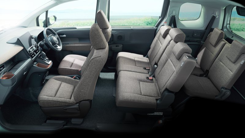 20250903 Toyota Sienta Juno-08.jpg