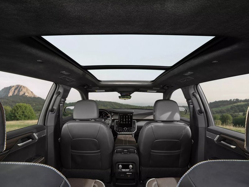 ▲GMC Acadia Denali Ultimate