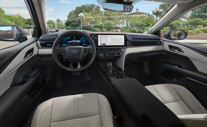 ▲新世代 Corolla 座舱预料采用类似 Camry 的水平化设计。