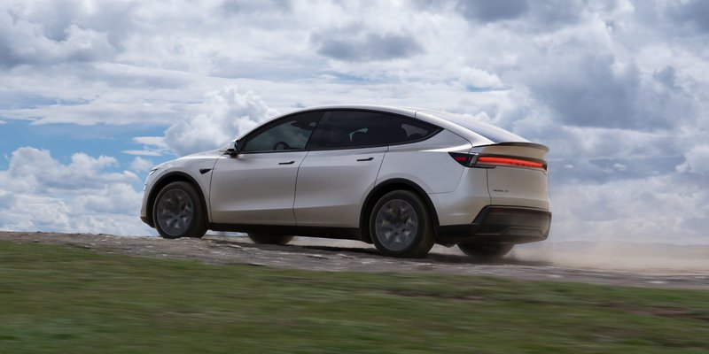 20250922 Model-Y-L_3.jpg