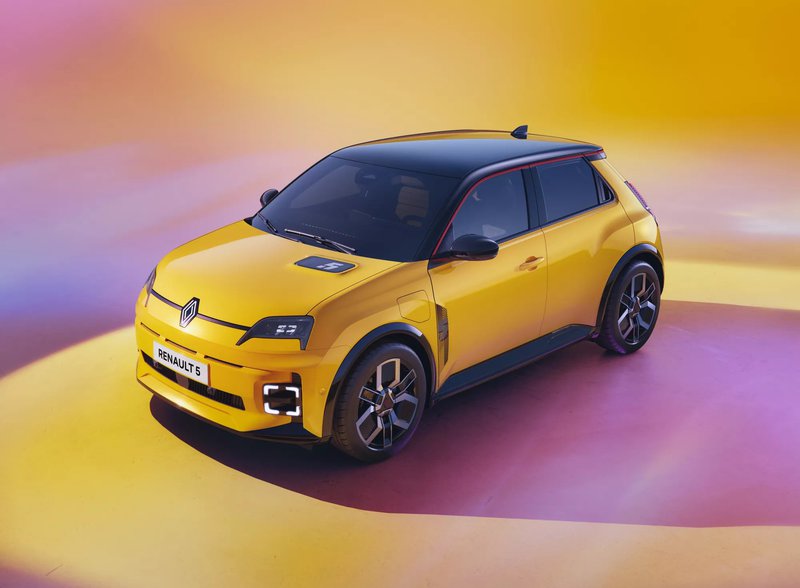 ▲RENAULT R5