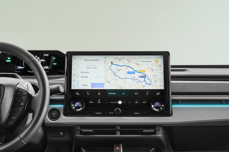 20250930_SUV C-HR+_H.jpg